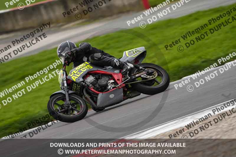 donington no limits trackday;donington park photographs;donington trackday photographs;no limits trackdays;peter wileman photography;trackday digital images;trackday photos